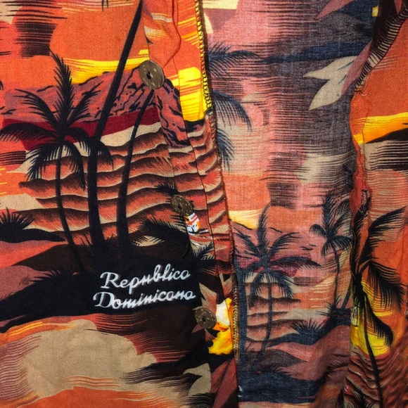 Hawaiian Shirt - Picture 2 of 4